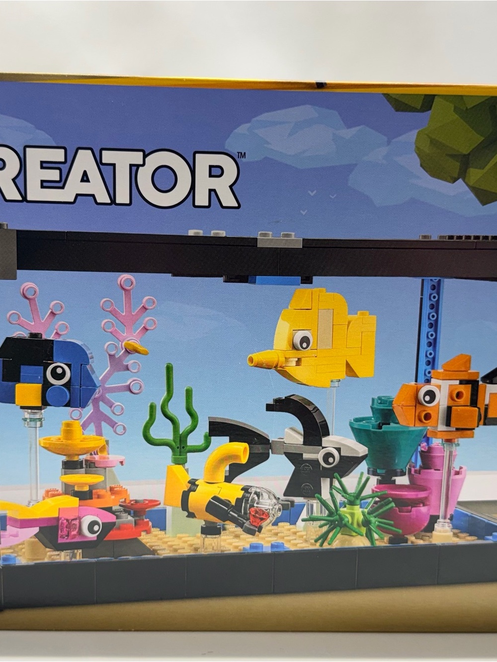 Lego Creator Bright Yellow Fish and Multicolor Sea Friends